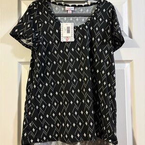 LuLaRoe Black and White Diamond Pattern Blouse